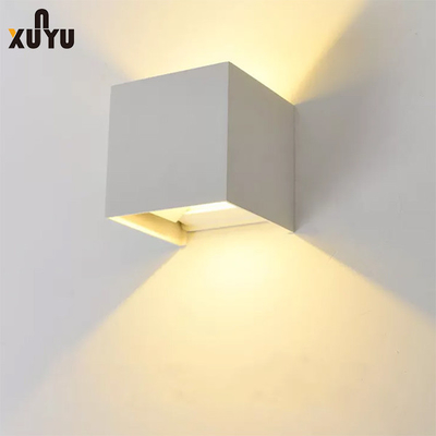 Đèn tường chống nước có thể điều chỉnh góc ánh sáng 3000k vuông