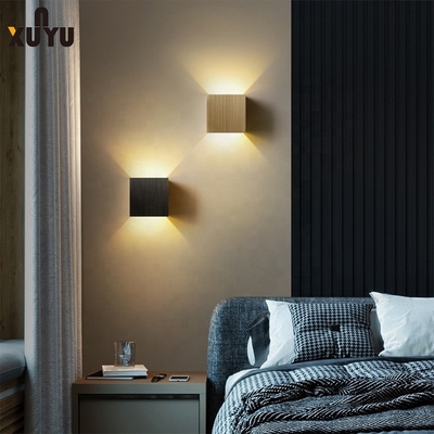 Đèn tường vuông chải nhiều màu 1080lm Chiếu sáng lên và xuống