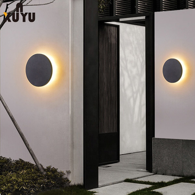 Lối đi Biệt thự Hình tròn ngoài trời Đèn tường đen 8W Tản nhiệt tốt